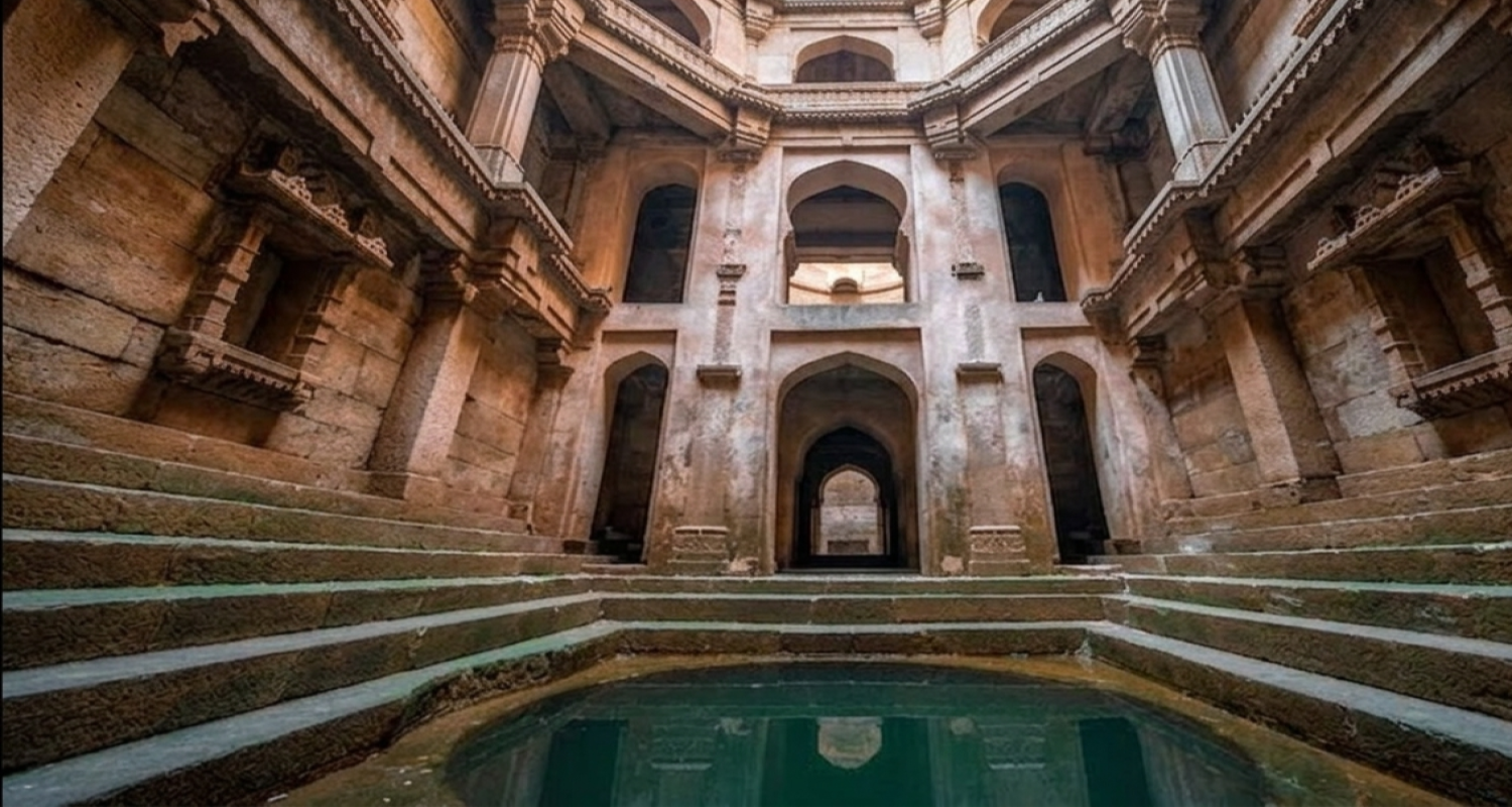 Adalaj Stepwell