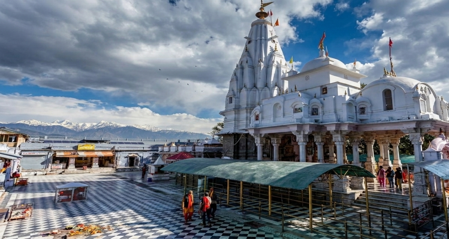 Shaktipeeth Shri Bajreshwari Devi Temple ( Kangra )